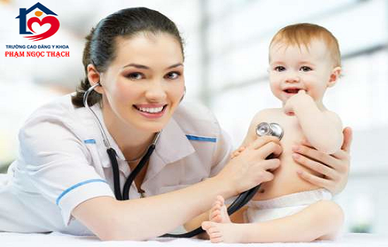 Học cao đẳng ngành hộ sinh ra trường làm gì?