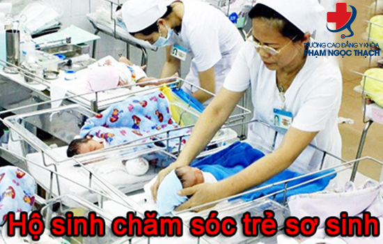 Cơ hội việc làm rộng mở với sinh viên tốt nghiệp ngành Hộ sinh Cao đẳng