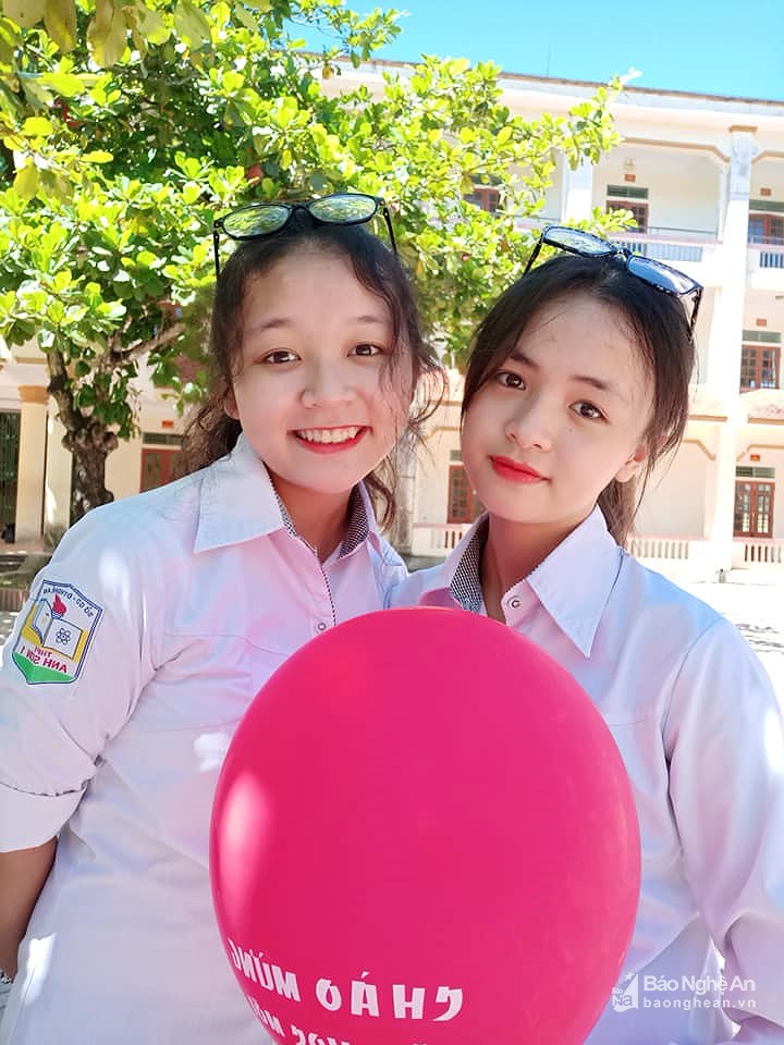 bat-mi-bi-quyet-dat-diem-cao-cua-nu-thu-khoa-khoi-c-truong-huyen-1.jpg