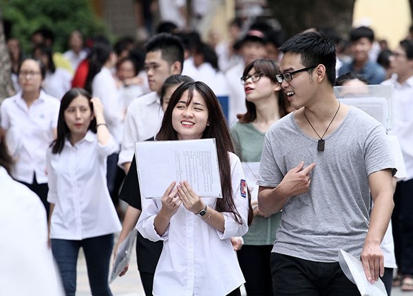 điểm chuẩn ngành Hộ sinh có cao không