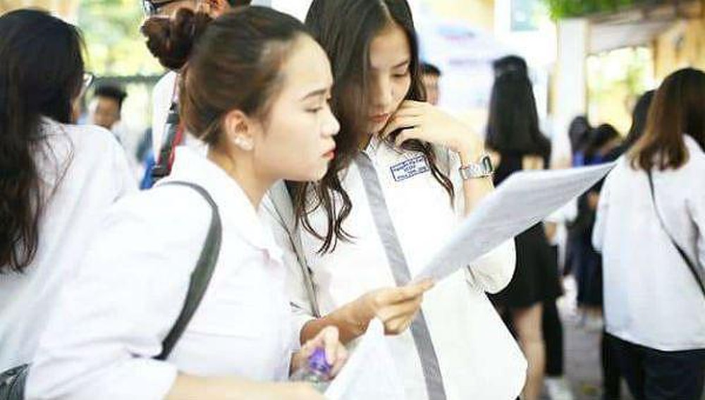 goc-toi-nhung-truong-dai-hoc-tuyen-sinh-kieu-vo-beo-vot-tep
