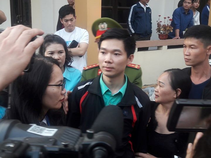 xử án BS Lương