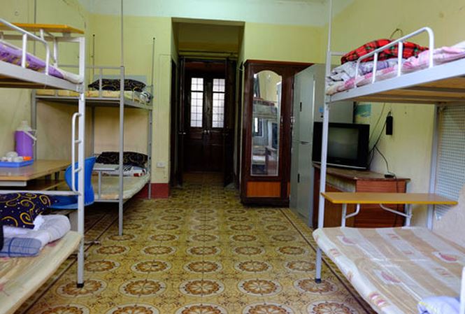 ở ký túc xá sinh viên