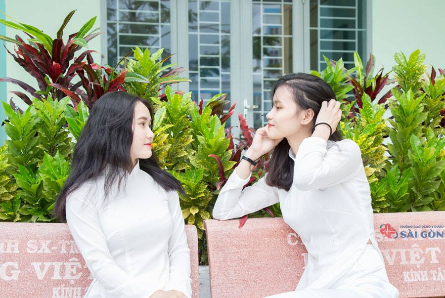 nhập học
