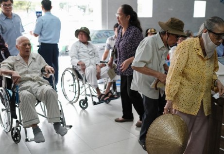 Người cao tuổi dễ bị đột quỵ dưới thời tiết nắng nóng